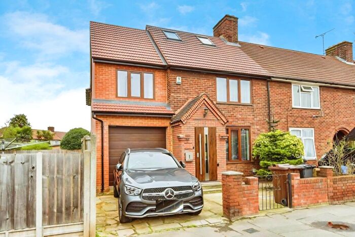 5 Bedroom End Of Terrace House For Sale In Parsloes Avenue, Dagenham, RM9