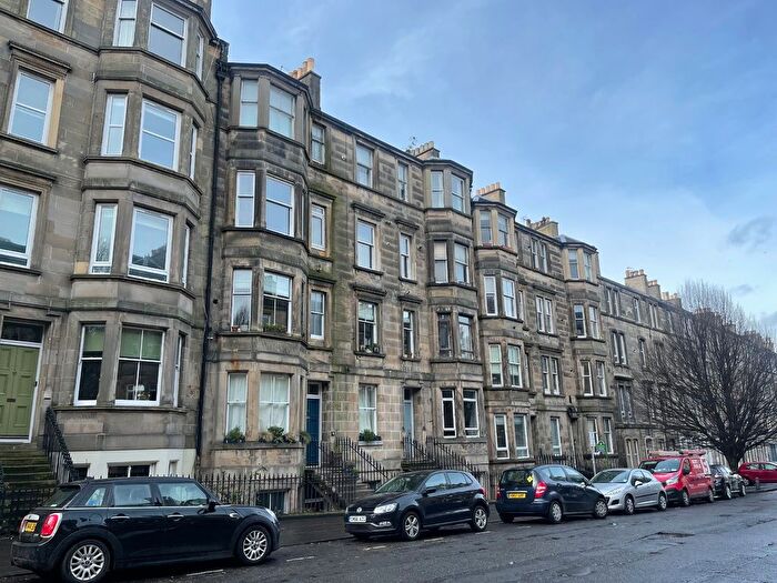 2 Bedroom Flat To Rent In Brunswick Street, Edinburgh, EH7