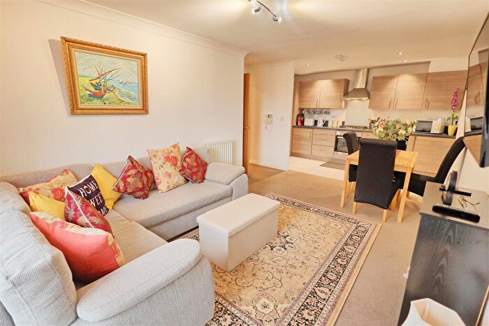 2 Bedroom Apartment For Sale In Fusion Court, SG12