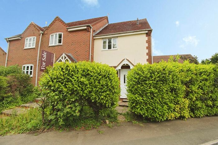 2 Bedroom End Of Terrace House For Sale In Quarrybrook Close, South Marston, SN3