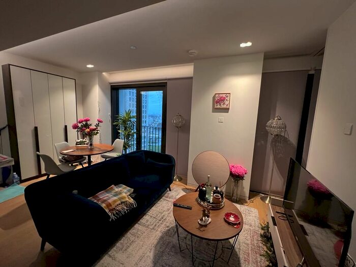 1 Bedroom Flat To Rent In Casson Square, London, SE1