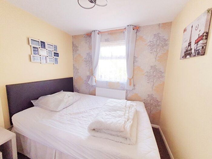 Studio To Rent In Fairlea Road, Emsworth, Hampshire, PO10