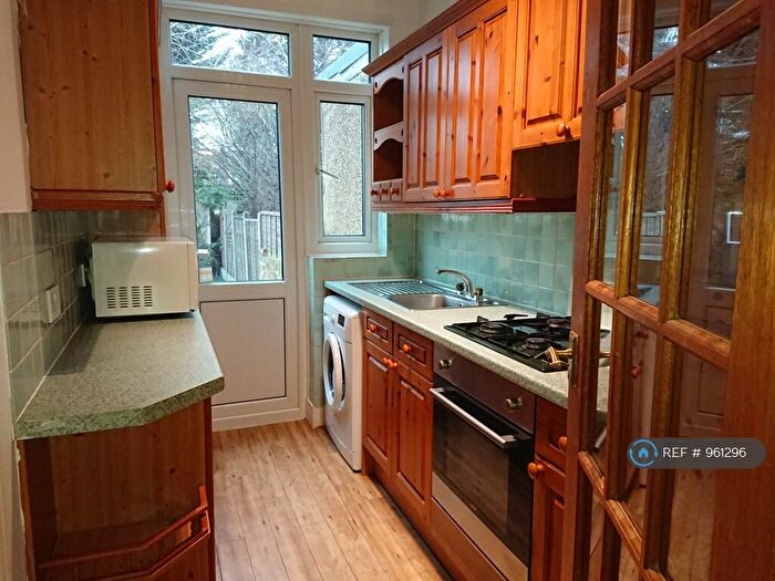 3 Bedroom Terraced House To Rent In Geneva Gardens, Chadwell Heath, RM6