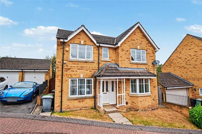 4 Bedroom Detached House For Sale In May Avenue, Churwell, Morley, Leeds, LS27