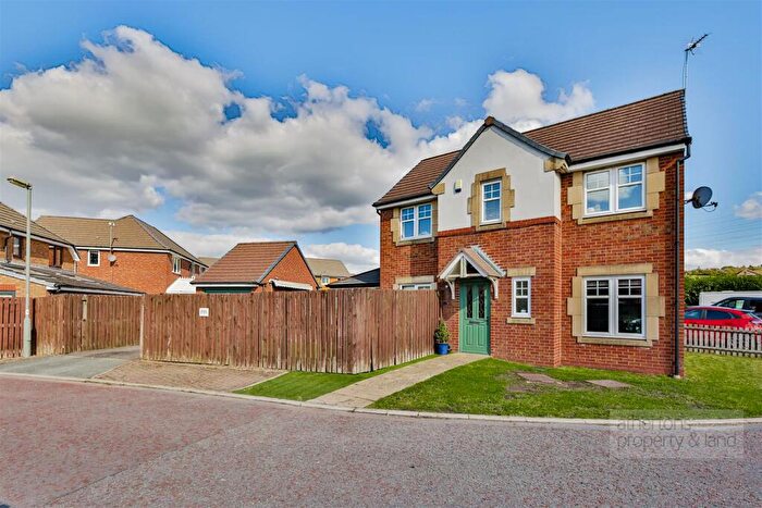 3 Bedroom Detached House For Sale In Daisy Hill Court, Huncoat, BB5