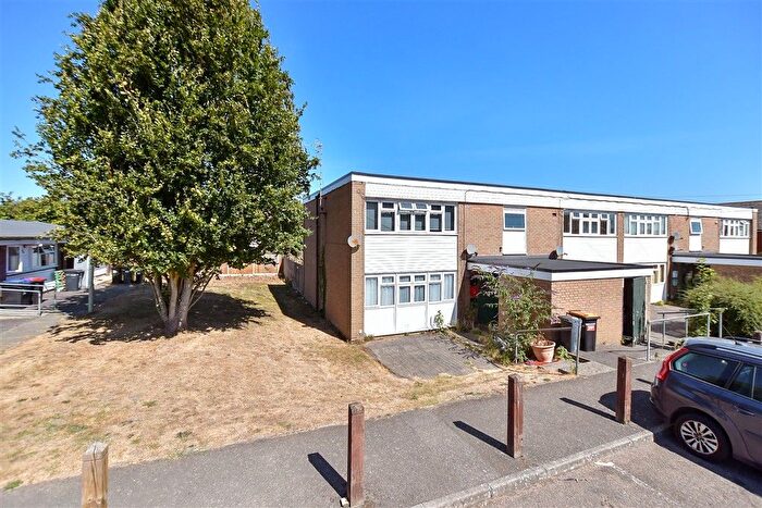 1 Bedroom Flat For Sale In Godwin Road, Canterbury, Kent, CT1
