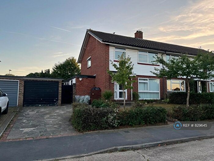 3 Bedroom Semi-Detached House To Rent In Ruxton Close, Swanley, BR8