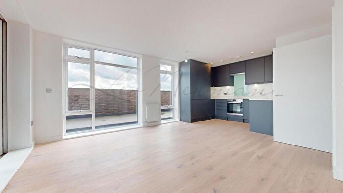 2 Bedroom Flat To Rent In Caroline Street, Limehouse, E1