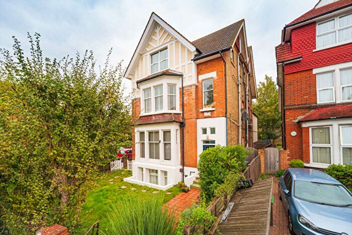 1 Bedroom Flat To Rent In Stanthorpe Road, London, SW16