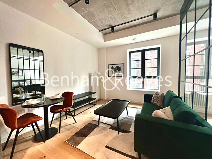 Studio To Rent In Good Luck Hope Walk, Canary Wharf, E14