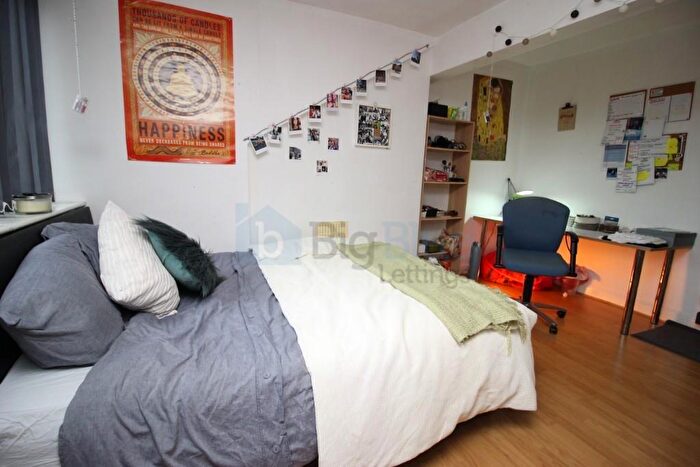 5 Bedroom House To Rent In Archery Street, Leeds, LS2