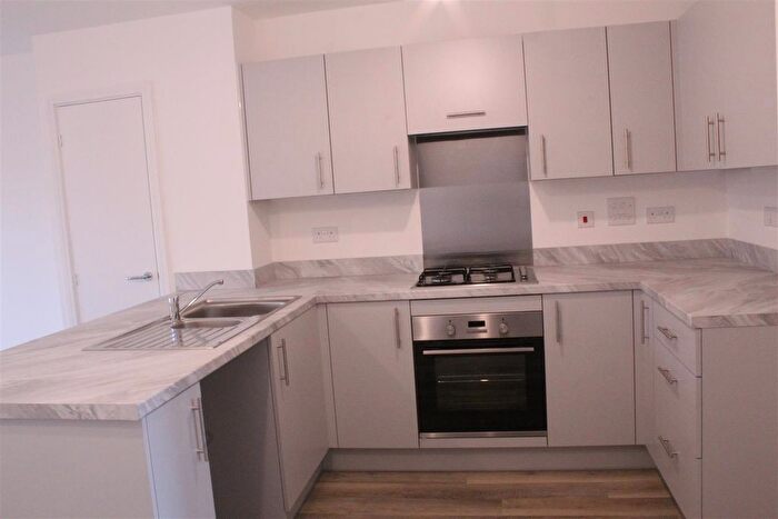 2 Bedroom End Of Terrace House To Rent In Scotney Drive, Dartford, DA9