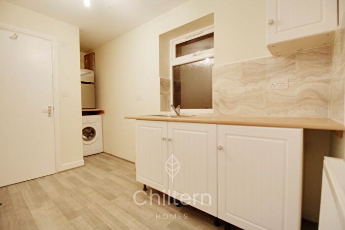 1 Bedroom Flat To Rent In Cuffley Close, Luton, LU3