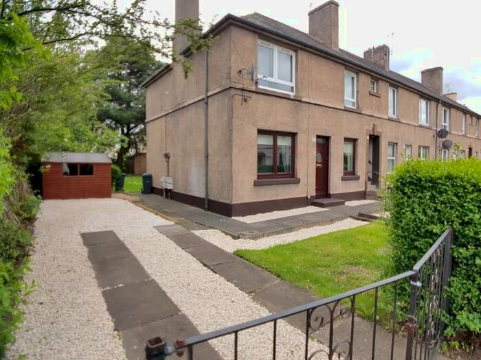 2 Bedroom Flat To Rent In Whitson Walk, Edinburgh, EH11