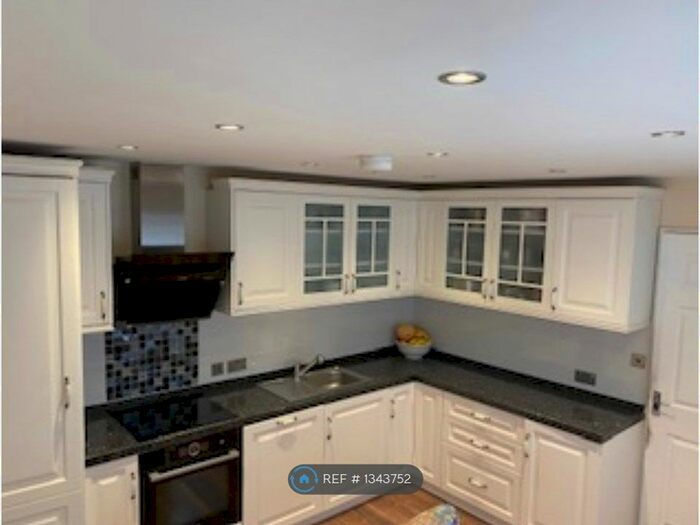 3 Bedroom End Of Terrace House To Rent In Jessie Blythe Lane, London, N19