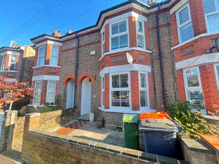 3 Bedroom Terraced House To Rent In Victoria Street, Dunstable, LU6