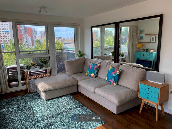 2 Bedroom Flat To Rent In Tarves Way, London, SE10