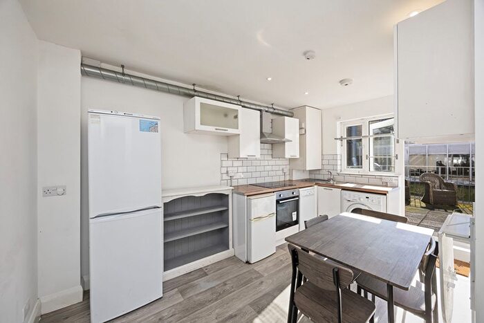 4 Bedroom Flat To Rent In Baker Street, Brighton, BN1