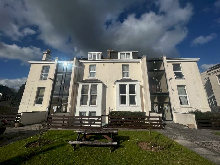 2 Bedroom Apartment To Rent In Mannamead Road, Plymouth, PL3