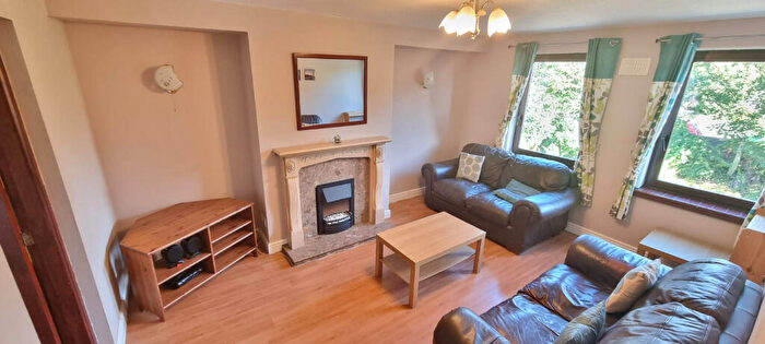 3 Bedroom Flat To Rent In Canal Place, Aberdeen, AB24