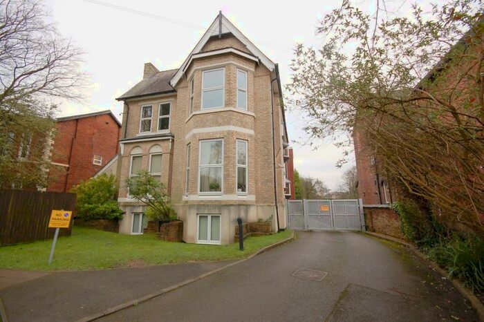 2 Bedroom Apartment To Rent In Palatine Road, Manchester, M20