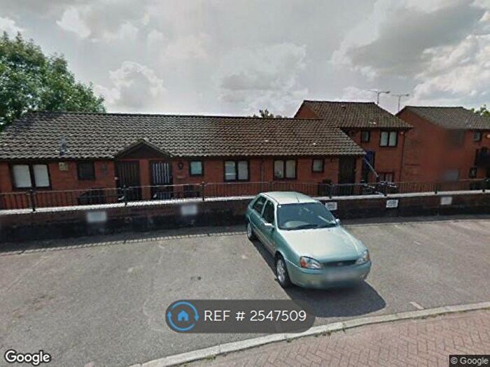 Studio To Rent In Wyatt Close, High Wycombe, HP13