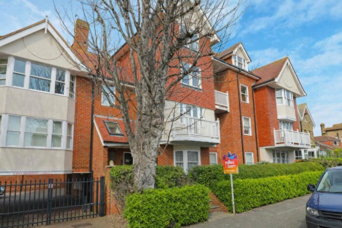 2 Bedroom Flat For Sale In Westgate Bay Avenue, Westgate-on-Sea, Kent, CT8