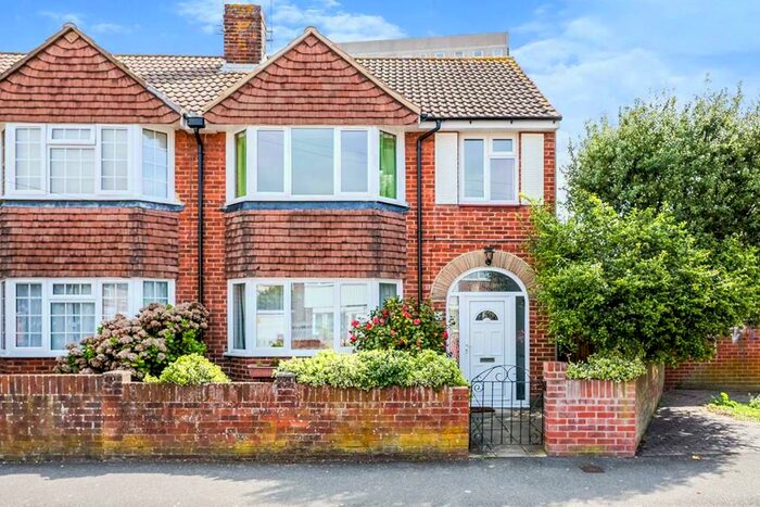 3 Bedroom Terraced House To Rent In Grosvenor Street, Southsea, Hampshire, PO5