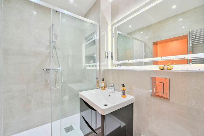 1 Bedroom Flat To Rent In West Eaton Place, Belgravia, London, SW1X