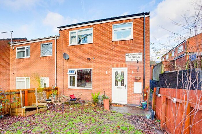 3 Bedroom End Of Terrace House For Sale In Wearmouth Gardens, Nottingham, NG5