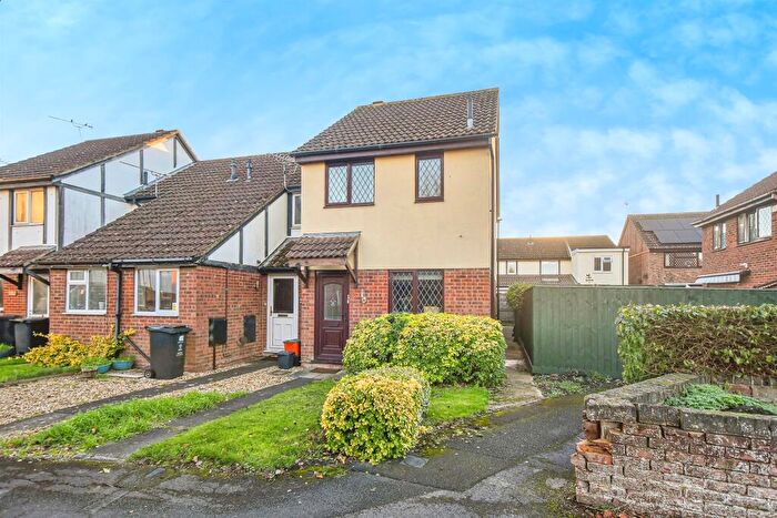 2 Bedroom End Of Terrace House For Sale In Cuckoo's Mead, Swindon, SN3