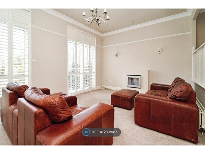 4 Bedroom Terraced House To Rent In Cerne Abbas, Poole, BH13