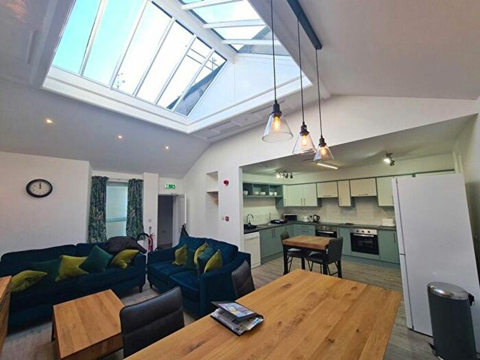 6 Bedroom Apartment To Rent In Squirrel`s Drey, A Market Street, Ulverston, LA12