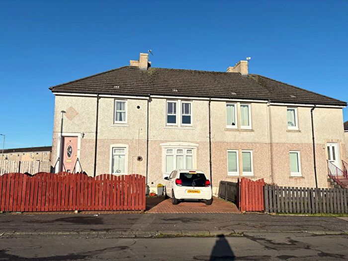 2 Bedroom Flat To Rent In King Street, Newmains, ML2