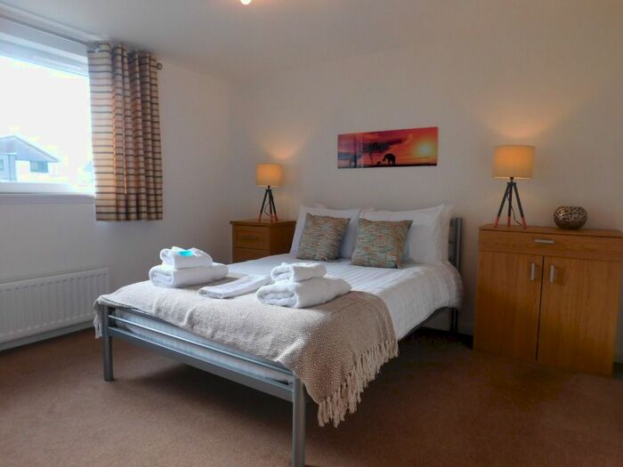2 Bedroom Flat To Rent In Cordiner Place, Hilton, Aberdeen, AB24