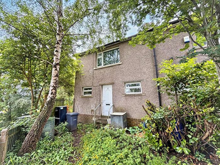 Semi-Detached House For Sale In Braithwaite Way, West Yorkshire, BD22