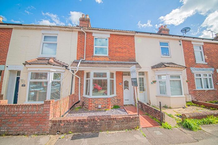 3 Bedroom Terraced House For Sale In High Street, Eastleigh, SO50