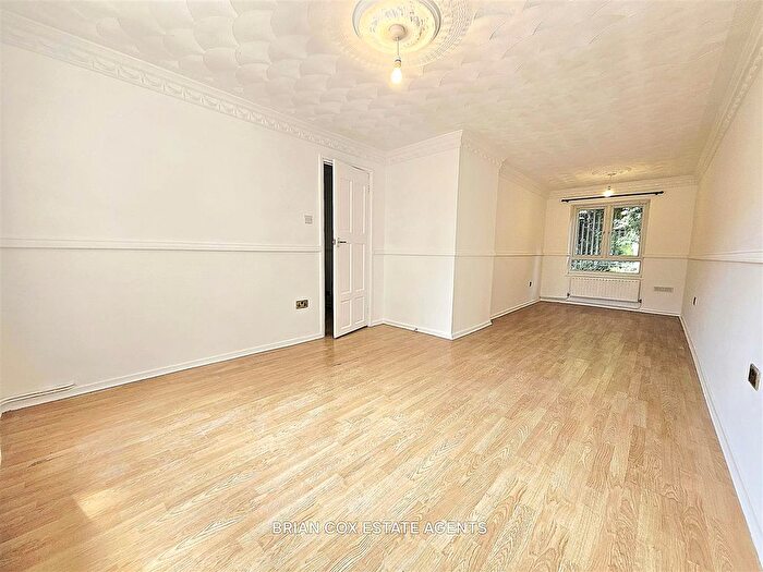3 Bedroom End Of Terrace House To Rent In Community Road, Greenford, UB6