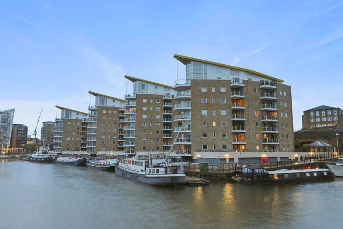 2 Bedroom Apartment To Rent In Marina Heights Basin Approach London, E14