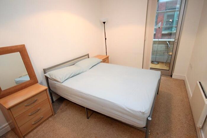 2 Bedroom Apartment To Rent In The Met Apartments Hilton Street, M1