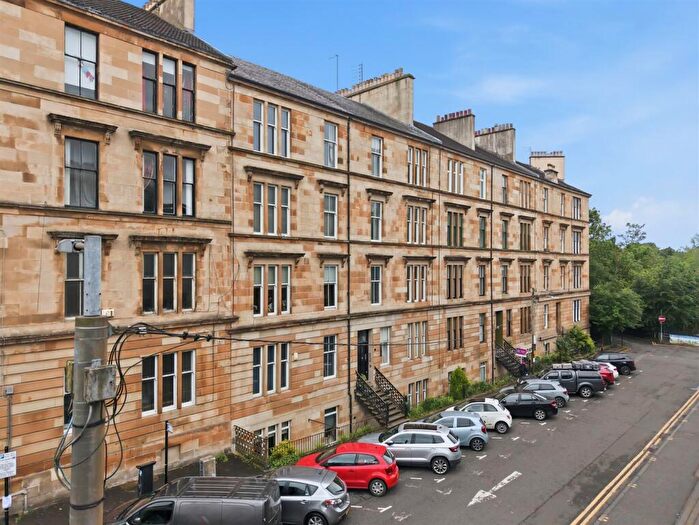 2 Bedroom Flat For Sale In B/ Otago Street, Hillhead, G12