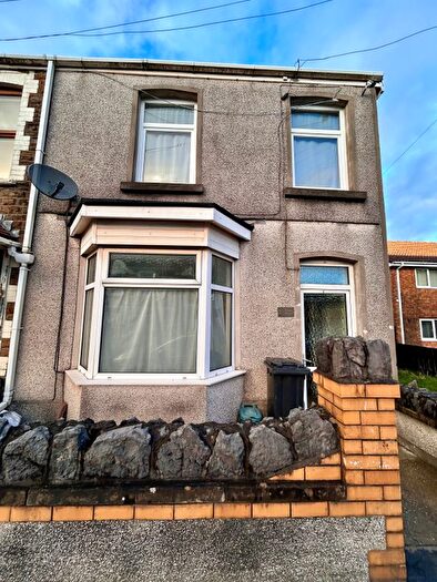 3 Bedroom End Terrace House To Rent In Neath, SA11