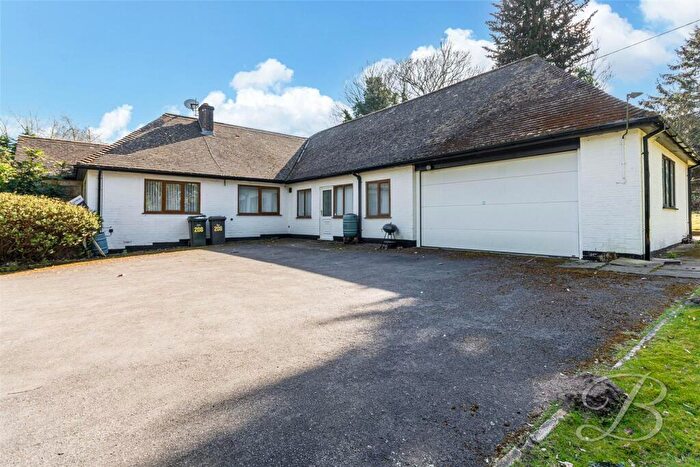 4 Bedroom Detached Bungalow For Sale In Longdale Lane, Ravenshead, Nottingham, NG15