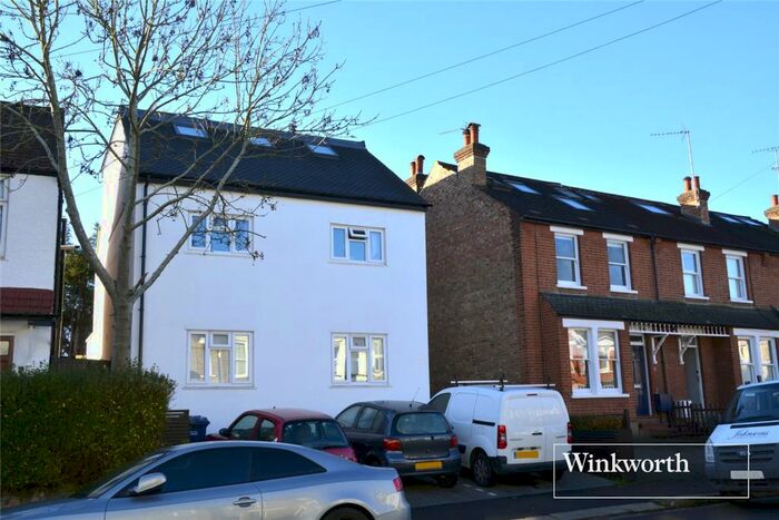 2 Bedroom Apartment To Rent In Crescent Court, Crescent Road, New Barnet, EN4