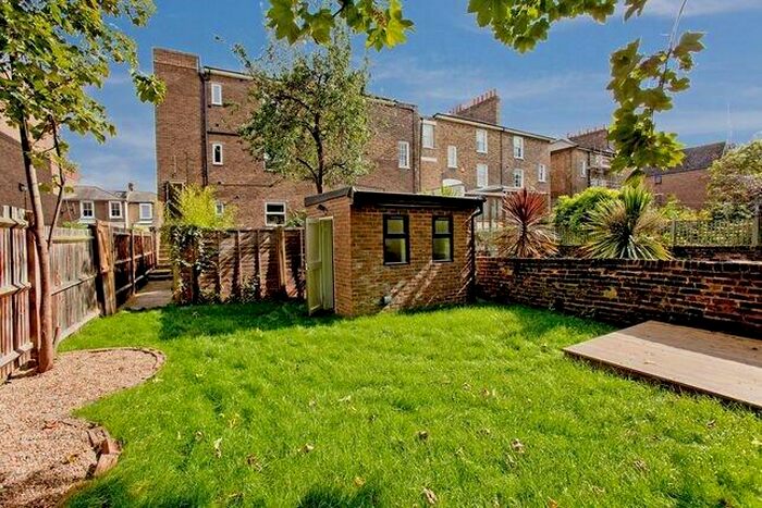 3 Bedroom Maisonette To Rent In Mortimer, De Beauvoir, N1