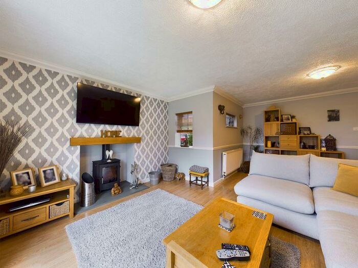 4 Bedroom Detached House For Sale In Yew Tree Avenue, Ockbrook, DE72