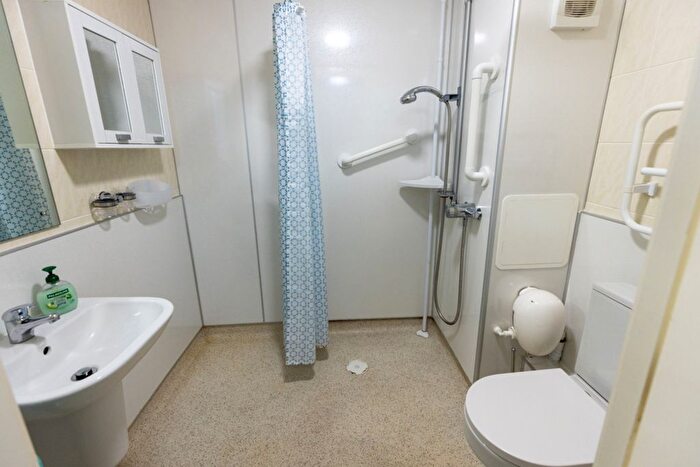 1 Bedroom Flat For Sale In Sandford Gate, Halleys Court, Kirkcaldy, KY1
