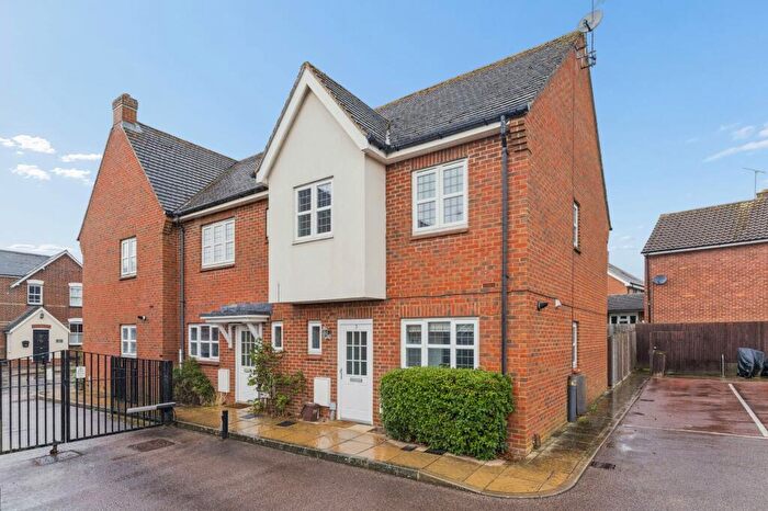 3 Bedroom Terraced House For Sale In High Street, Codicote, SG4