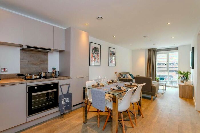 1 Bedroom Apartment To Rent In The Priory Queensway, Birmingham, B4