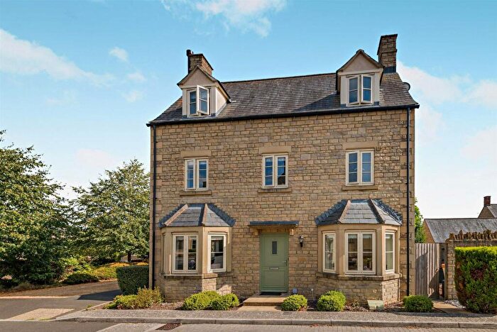 4 Bedroom End Of Terrace House For Sale In Cirencester, GL7